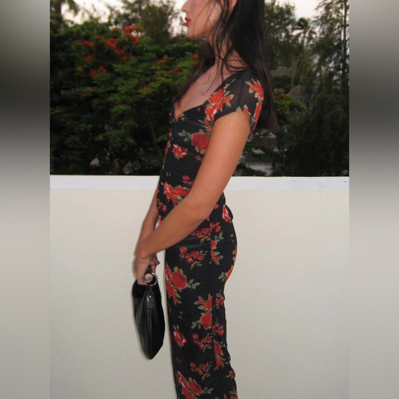 NWT Floral Print Ruched Side Midi Dress size XS - Picture 4 of 5